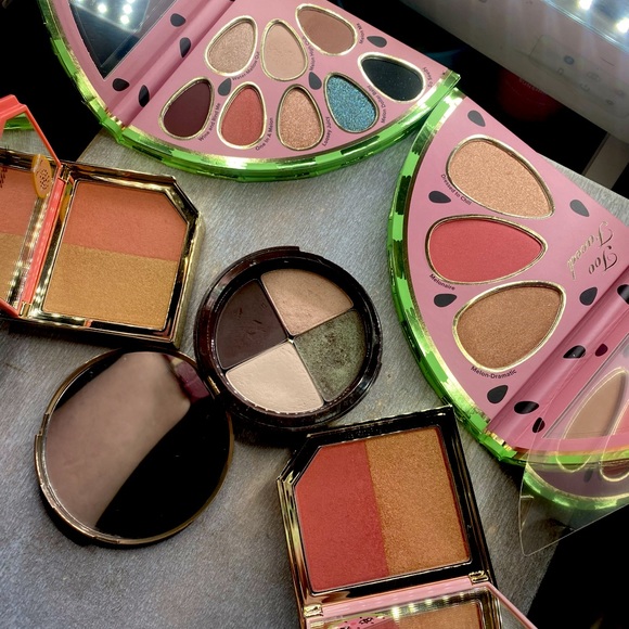 Too Faced Bundle - Picture 3 of 5